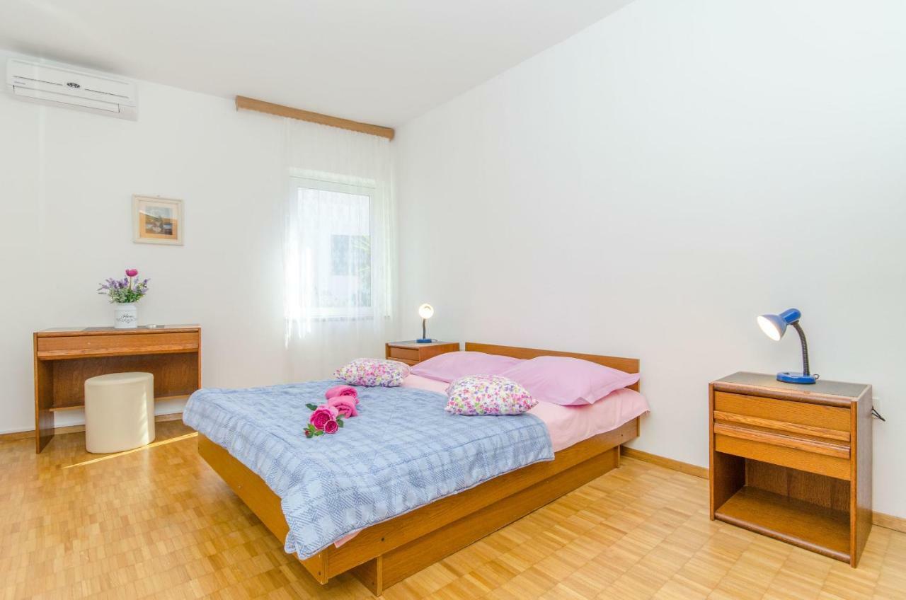Apartments And Room Sun & Sea Podgora Buitenkant foto