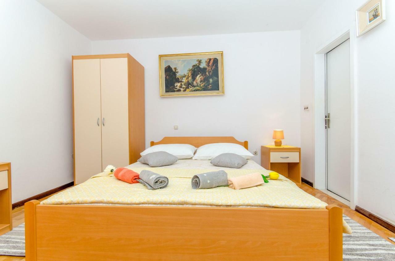 Apartments And Room Sun & Sea Podgora Buitenkant foto