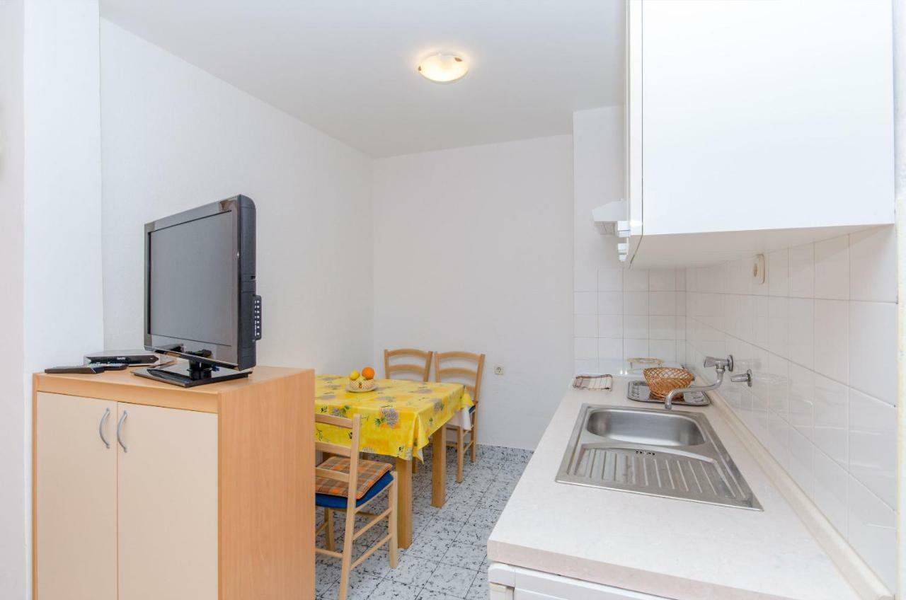 Apartments And Room Sun & Sea Podgora Buitenkant foto