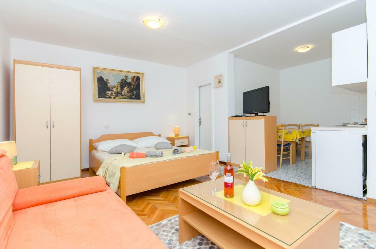Apartments And Room Sun & Sea Podgora Buitenkant foto