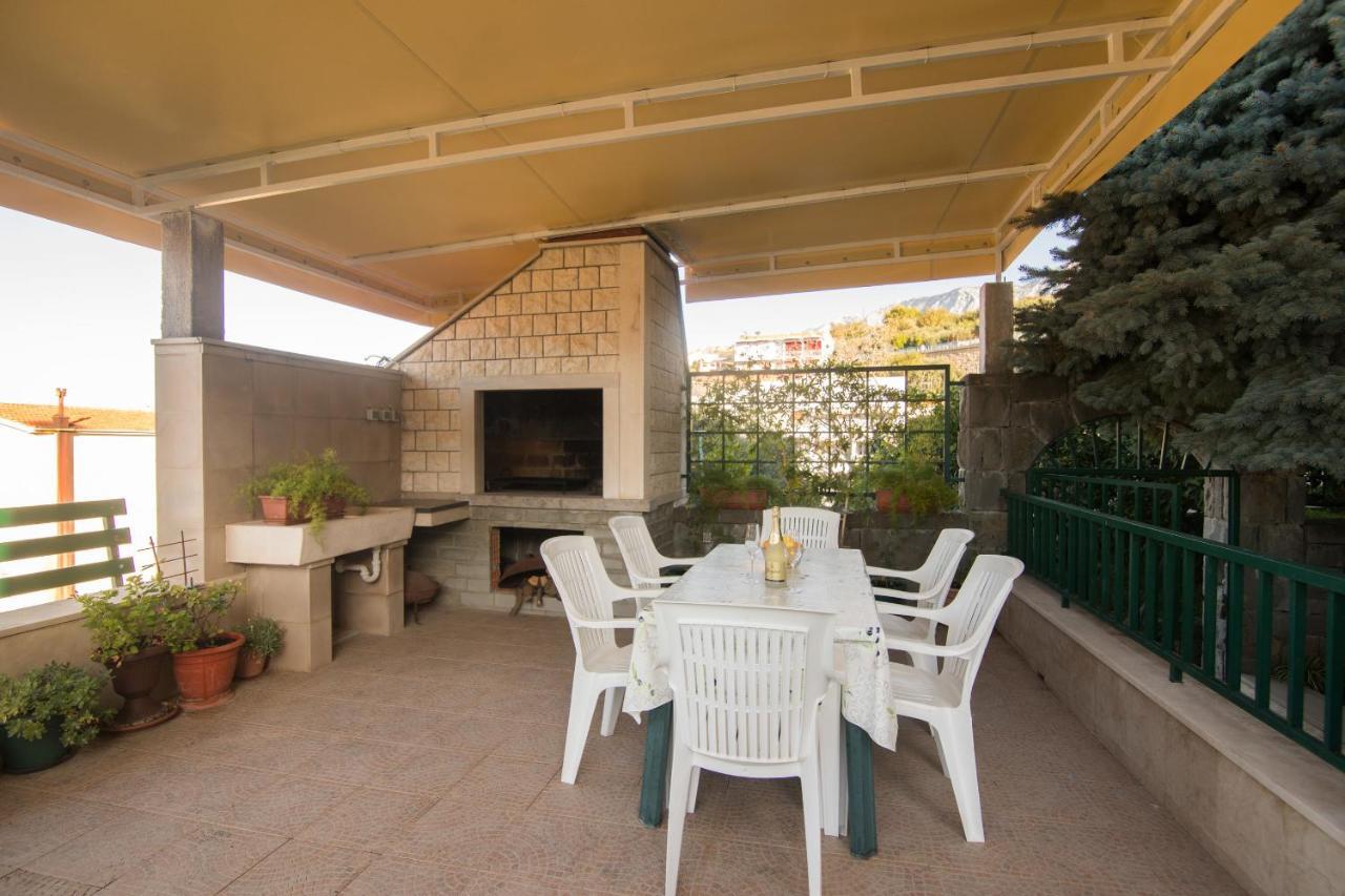 Apartments And Room Sun & Sea Podgora Buitenkant foto